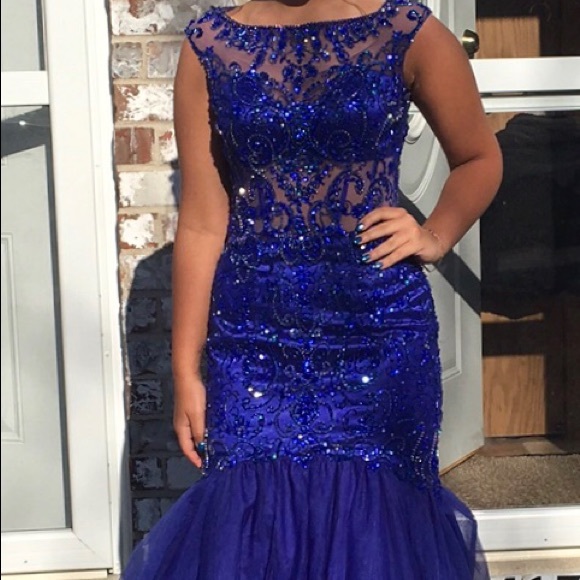 beautiful navy blue prom dresses